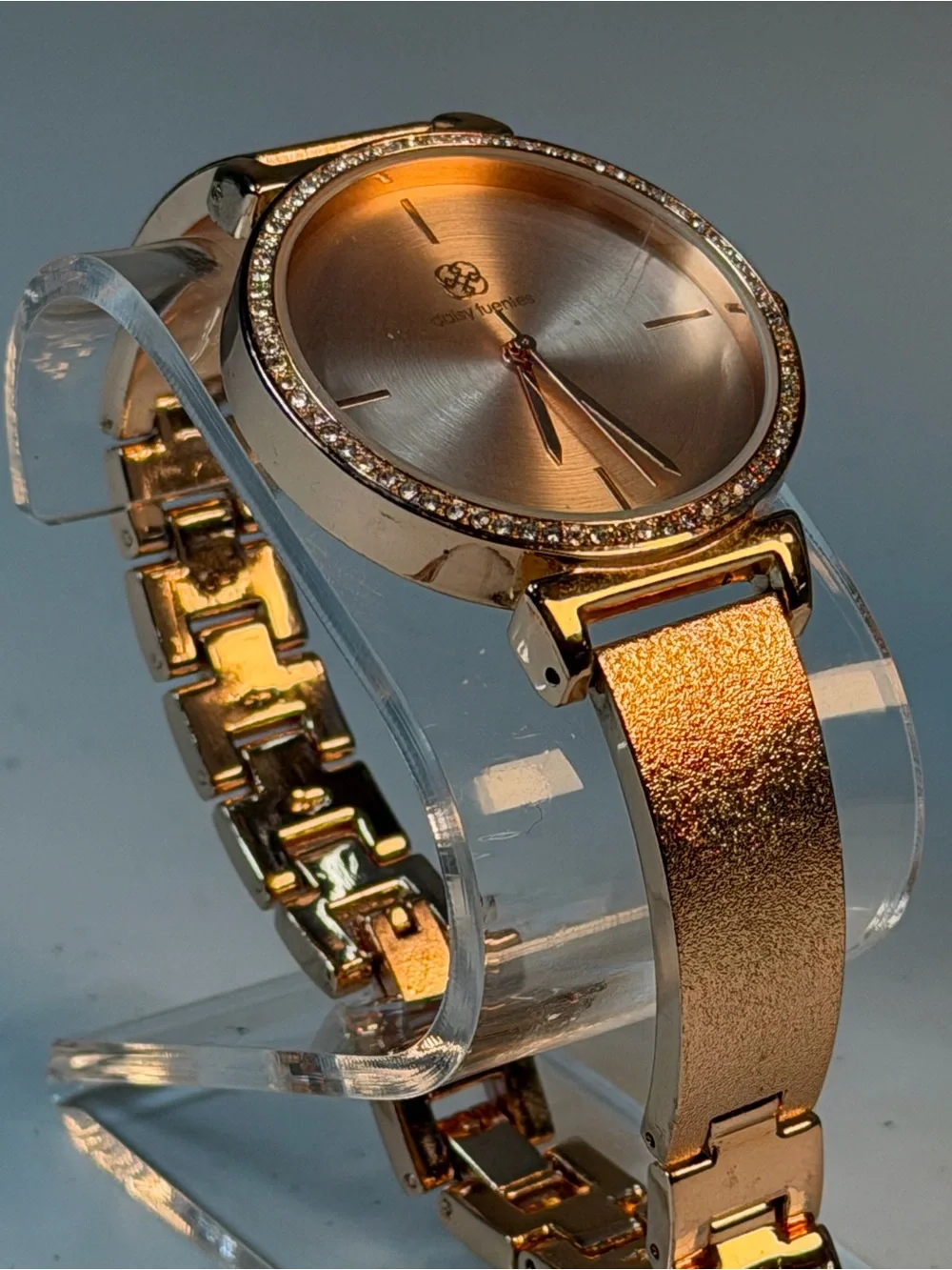 Daisy Fuentes pre owned